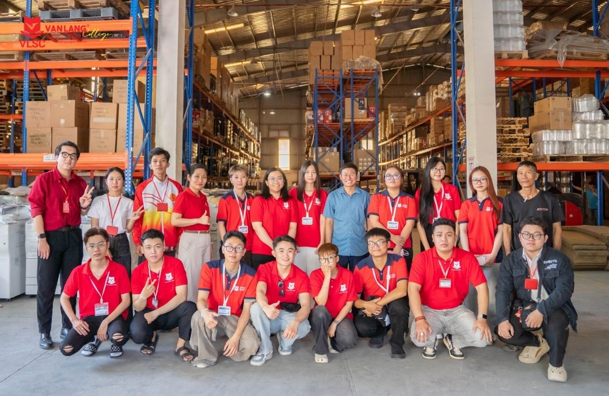 Ngành Logistics