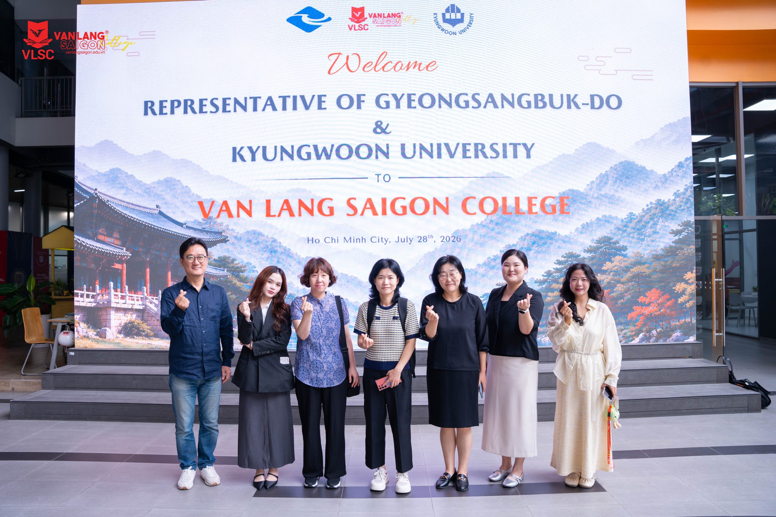 VLSC ký kết hợp tác với Kyungwoon University.