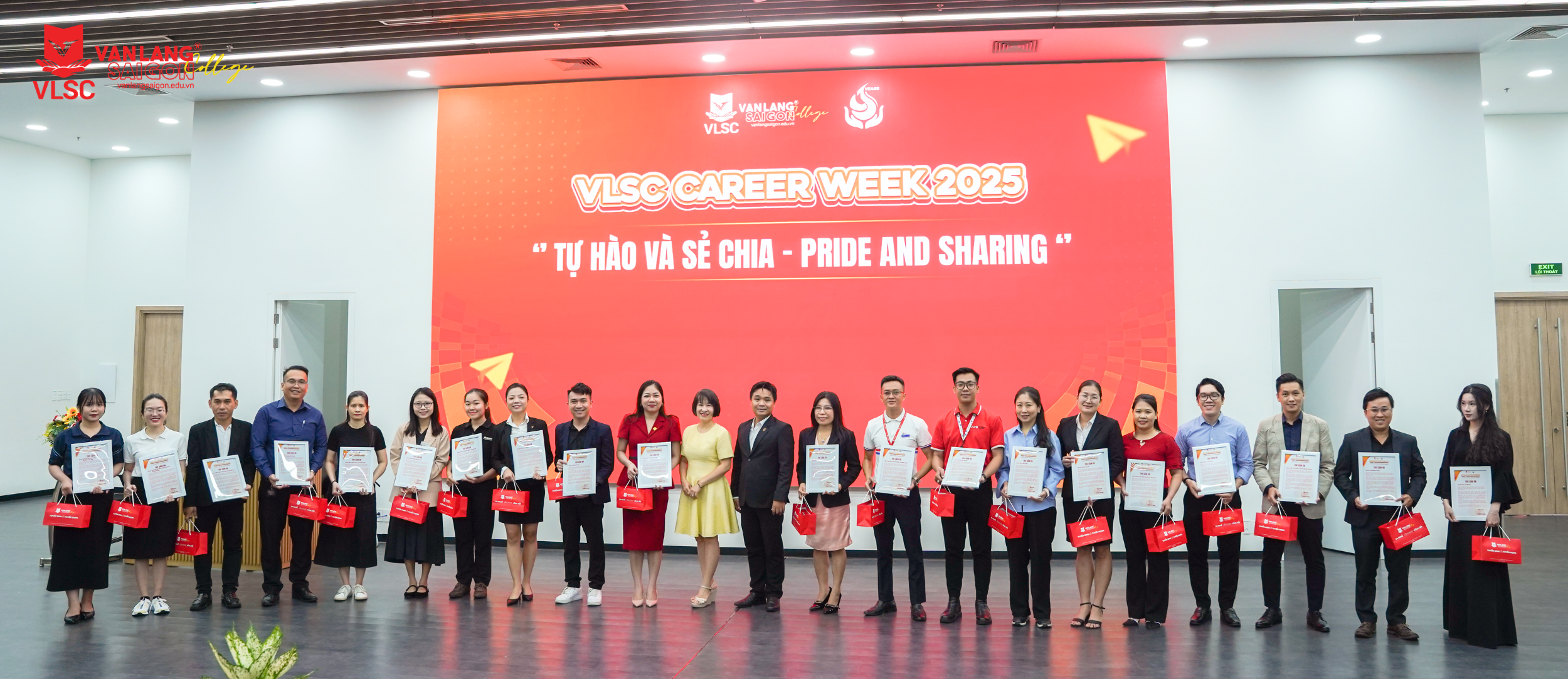 cao đẳng hay đại học